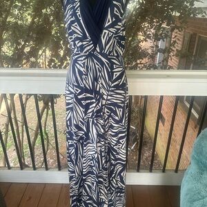 Gilli Navy and White Abstract Maxi Dress